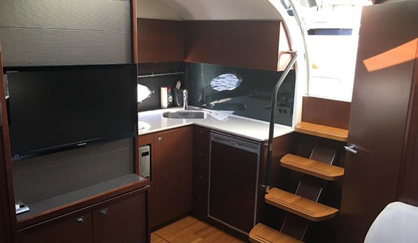 Princess V39 - Limestone Private Charters Fleet